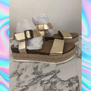 Chinese Laundry Sandals